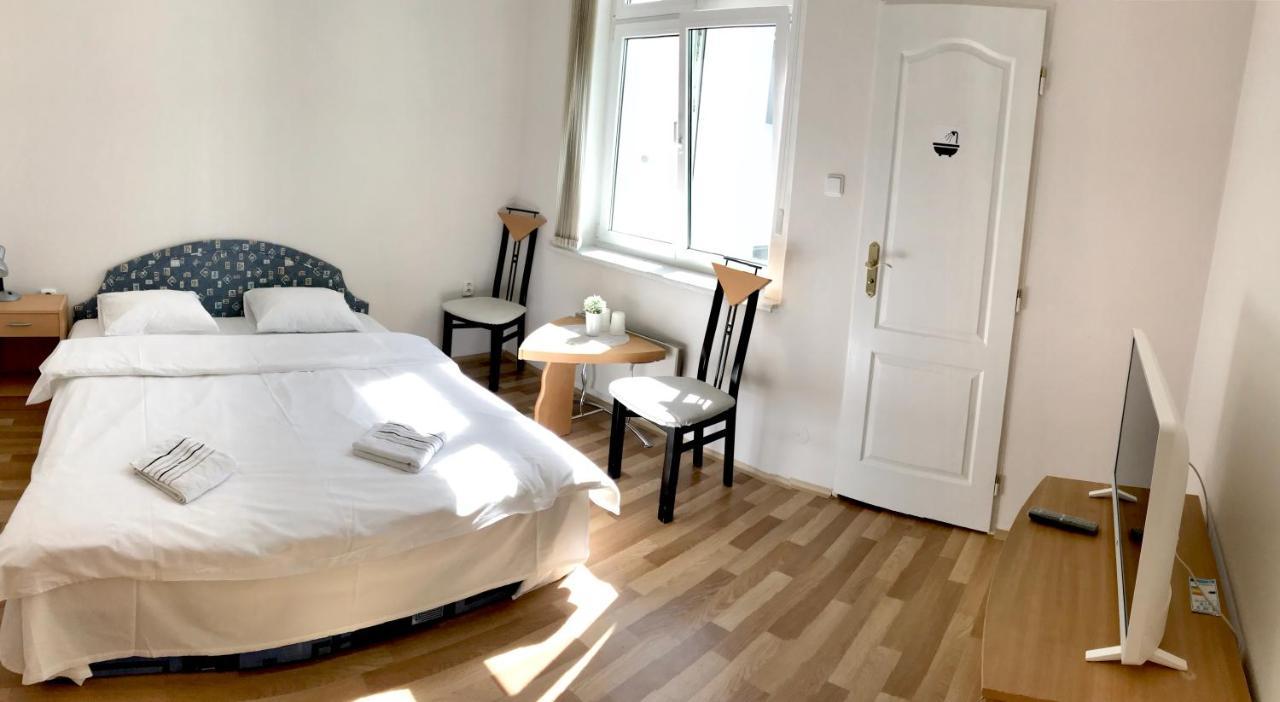 Pension Májovka Cheb Esterno foto